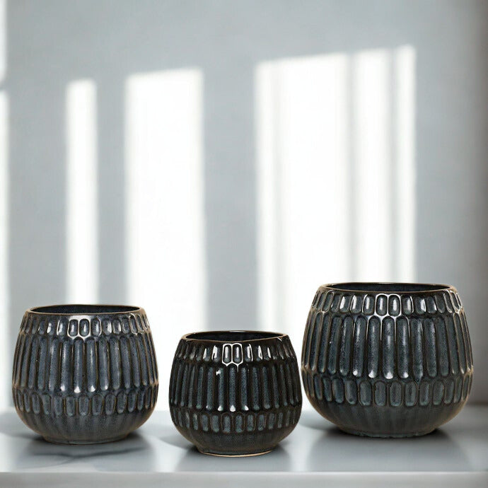 Ceramic vase