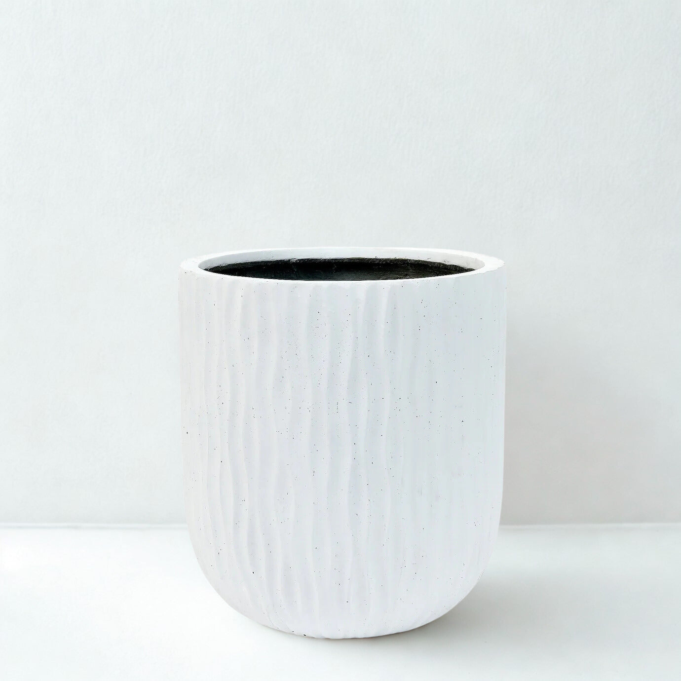 Matt White Ficonstone Tree Pot