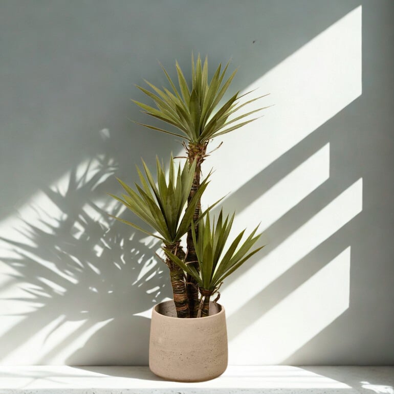 ARTIFICIAL YUCCA PLANT 130