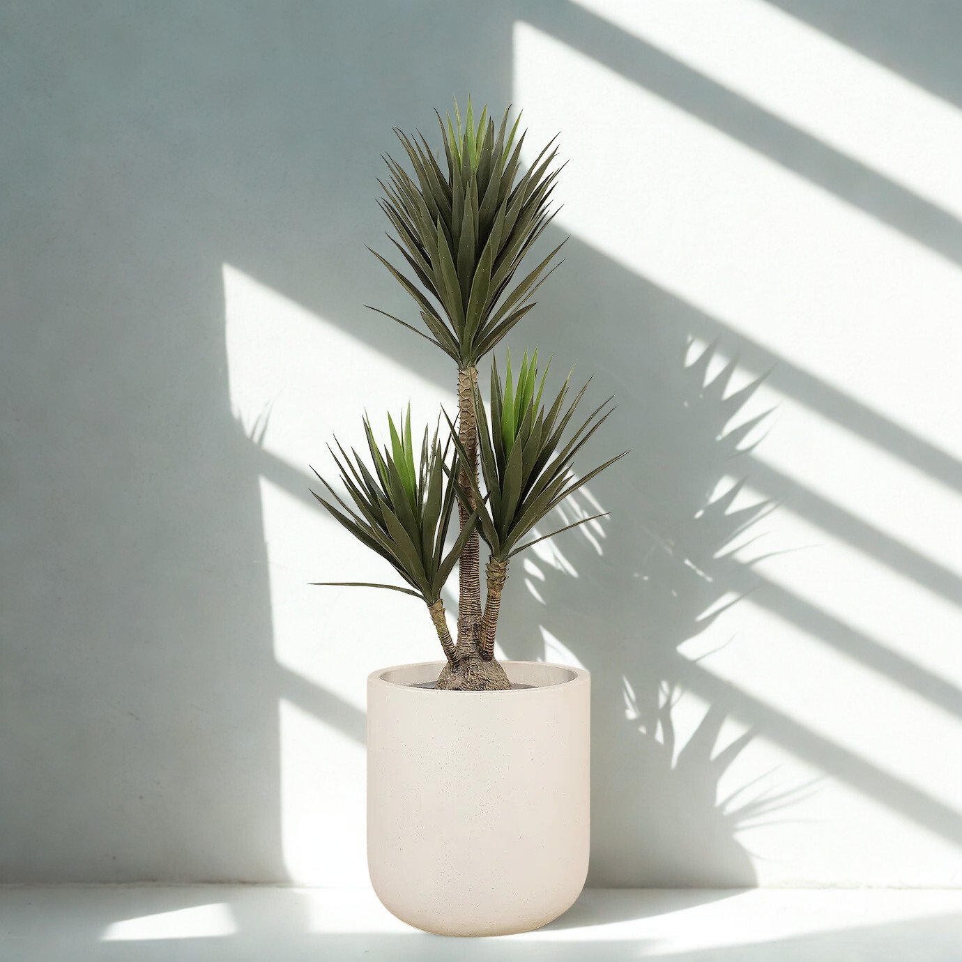 ARTIFICIAL YUCCA PLANT 165CM